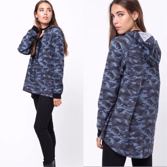 OLIVE CAMO LACE UP HOODIE - Picture 7 of 13